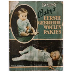 Tijdschrift: Baby's eerste gebreide wollen-pakjes